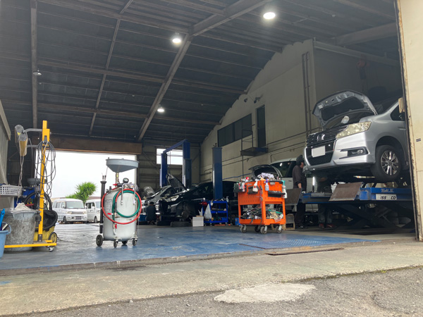 整備工場